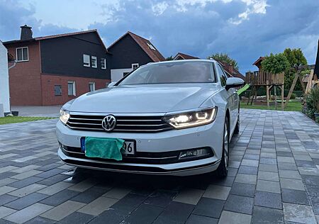 VW Passat Variant Volkswagen 2.0 TDI (BlueMotion Technology) Hig