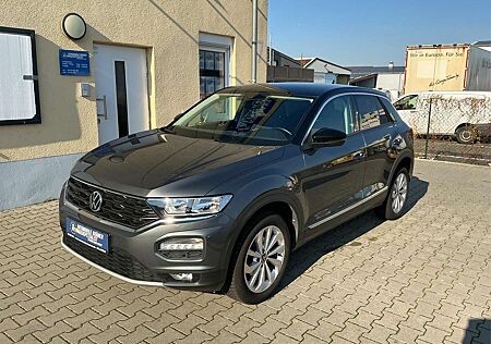 VW T-Roc Volkswagen Active Navi PDC Sitzheizung 110 kW (150 PS), Au...
