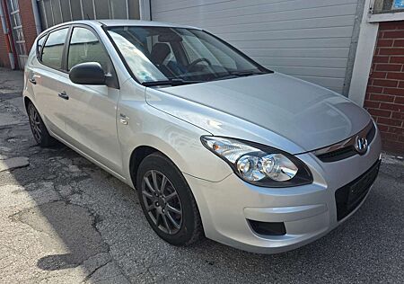 Hyundai i30 Classic. 130000 tkm Tüv 01 2027