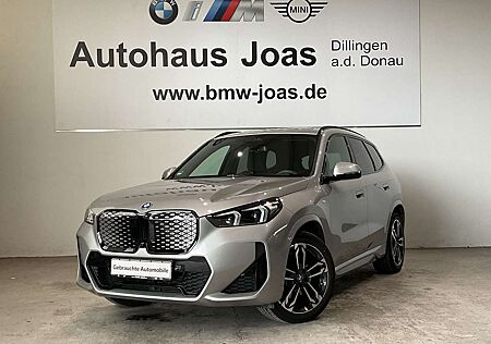 BMW iX1 xDrive30 M Sportpaket | Panorama Glasdach | Head-U