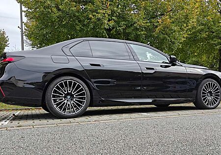 BMW 740d 740 xDrive M-Pro*ShadowLine*B&W*HUD*Garantie*