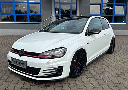 VW Golf Volkswagen VII Lim. GTI Performance BMT