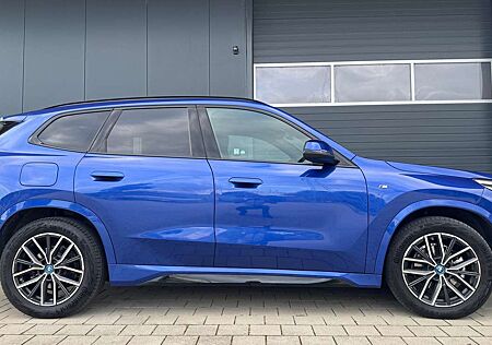 BMW iX1 gebraucht kaufen BMW iX1 eDrive20e M Sportpaket,.Anhängerkupplung,HarmanK.