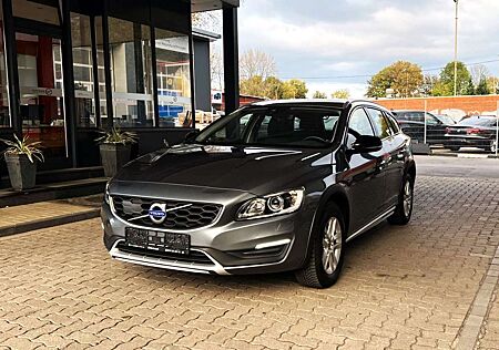 Volvo V60 CC V60 Cross Country D3/2,0 Ltr/Navi/Xenon/Garantie