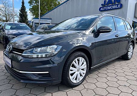 VW Golf Volkswagen VII 1.6TDI DSG Variant Comfortline ACC