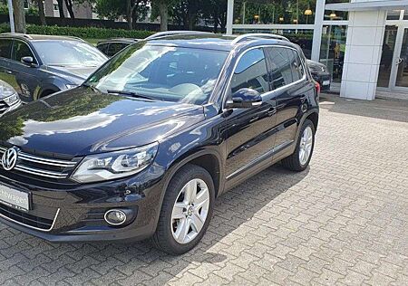 VW Tiguan Volkswagen 2.0 TSI Sport&Style 4Motion+Leder Klima