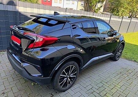 Toyota C-HR 1.2 Turbo Lounge (AX1)