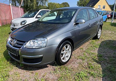 VW Jetta Volkswagen V 1.6 i Trendline orig.55000 km TOP