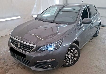 Peugeot 308 Allure 1.2T NAVI/LED/PDC/R´CAM/BLIS/ALU