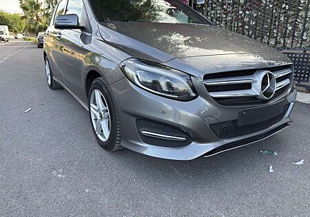 Mercedes-Benz B 200 200d 7G-DCT