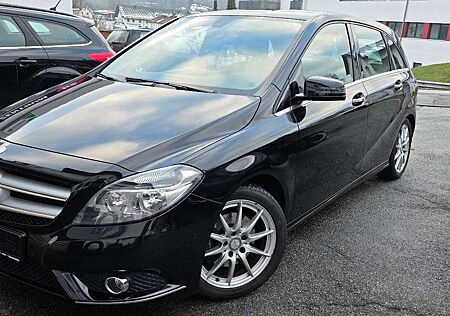 Mercedes-Benz B 200 Automatik, Anhängerkupplung, Garantie!!!