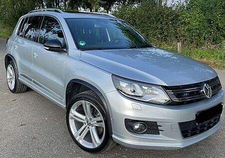 VW Tiguan Volkswagen 2.0 TDI DPF 4Motion BlueMotion Techn. DSG S