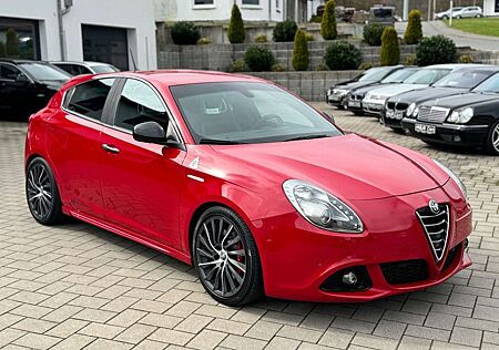 Alfa Romeo Giulietta Quadrifoglio Verde/Recaro/Xenon/BOSE