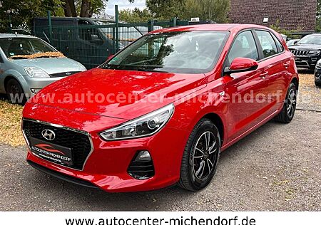 Hyundai i30 Pure*Allwetter*Nur 11Tkm*Tüv Neu