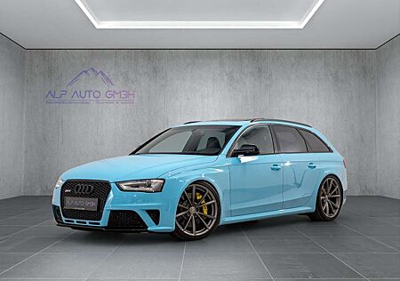 Audi RS4 4.2 V8 FSI quattro