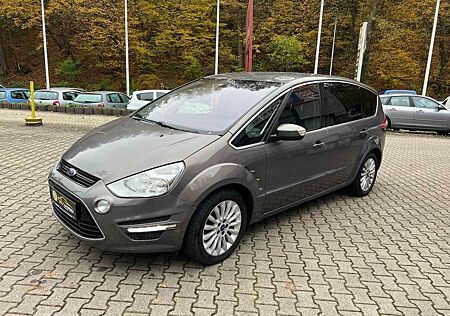 Ford S-Max Titanium