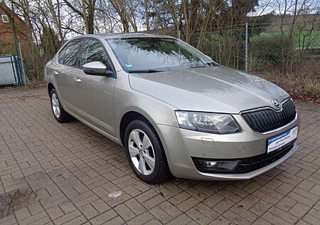 Skoda Octavia Elegance*Garagenwagen*Garantie*2.Hand*