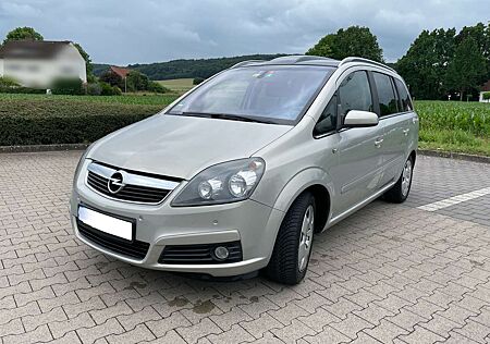 Opel Zafira 2.2 Automatik Edition