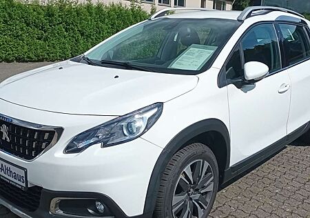 Peugeot 2008 Allure PureTech 110, 1. Hand, Navi, 8 fach Reifen