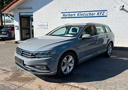 VW Passat Variant Volkswagen Elegance 4M AHK STHZ ACC Digital