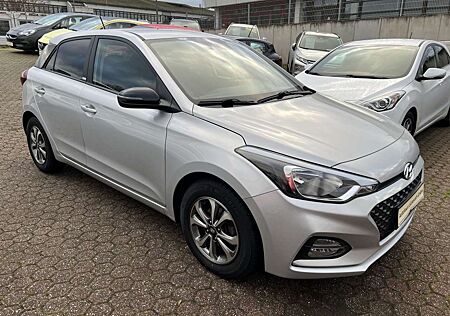 Hyundai i20 blue 1.2 Advantage*Kamera*SHZ+LHZ*CarPlay*