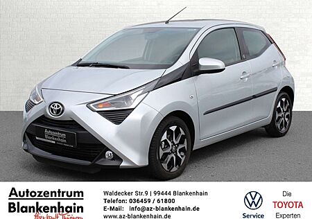 Toyota Aygo Team D nur 4.800 KM ! / Rentnerfahrzeug
