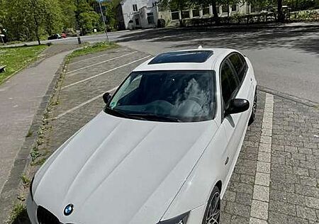 BMW 318i 318 Edition Lifestyle