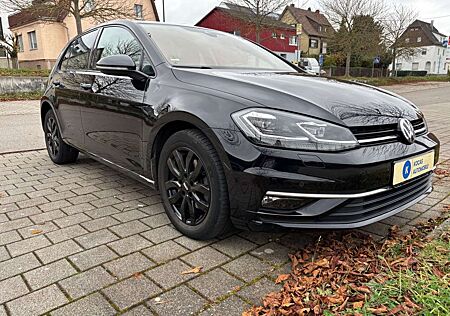 VW Golf Volkswagen VII Lim*DigitalTaho*LED*ACC*Massage*SH*Temp