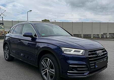 Audi Q5 55 TFSI e quattro sport