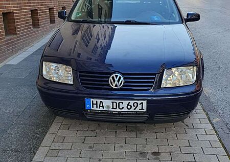 VW Bora Volkswagen 1.6 Special
