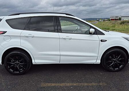 Ford Kuga 1.5 EcoBoost 2x4 ST-Line