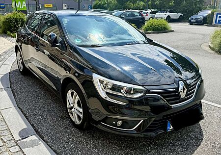 Renault Megane ENERGY TCe 130 INTENS