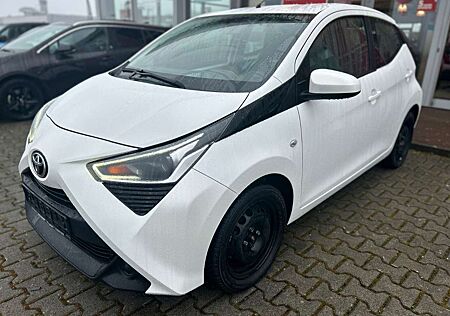 Toyota Others Aygo AYGO x-play *CARPLAY*DAB+*