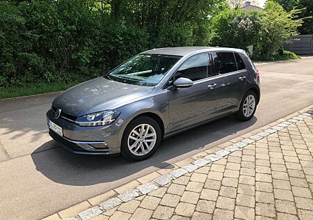 VW Golf Volkswagen 1.0 TSI (BlueMotion Technology) Comfortline