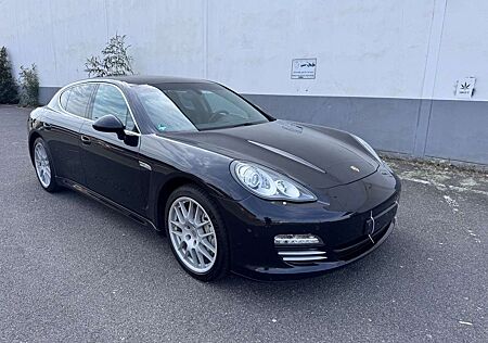 Porsche Panamera 4 S