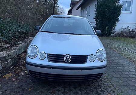 VW Polo Volkswagen 9N 1.2 TÜV Neu!!! (Silber) Winterauto Anfängerau