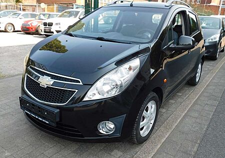 Chevrolet Spark LS + 1.2 LT