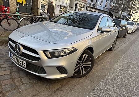 Mercedes-Benz A 180 (177.184)