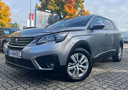 Peugeot 5008 Active *PDC/Navi/7-Sitzer*