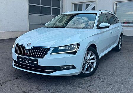 Skoda Superb Combi Style 4x4 DSG KEYGO MEM NAVI TEMPO