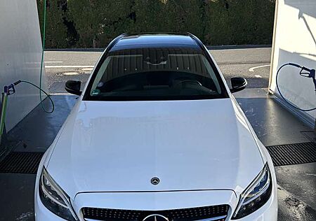 Mercedes-Benz C 200 T 9G-TRONIC AMG Line