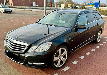 Mercedes-Benz E 220 T CDI Automatik Avantgarde DPF