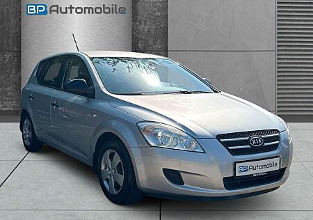 Kia Cee'd Ceed / 1.4 Spirit