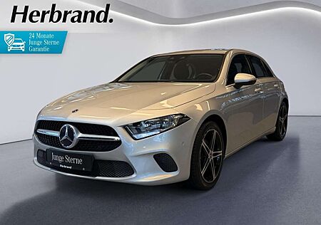 Mercedes-Benz A 180 Progressive Standheizung Augmented 17"LM