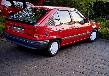 Opel Kadett Tüv Neu Wartung Neu ! Original 59000tkm