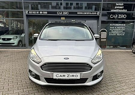 Ford S-Max Titanium