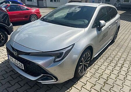 Toyota Corolla 1.8 Hybrid Touring Sports Team Deutschland