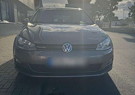 VW Golf Volkswagen 1.6 TDI BlueMotion Comfortline
