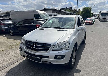 Mercedes-Benz ML 280 CDI 4Matic 7G-TRONIC DPF,Leder,Navi,Sitzheizung
