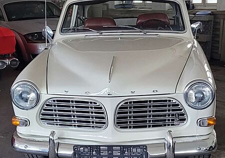 Volvo Amazon Weiße Amazone für Liebhaber
